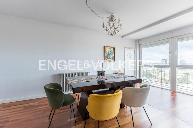 Foto d0479a6a-806a-4b5f-b3a6-0c6983522fd1. Àtic amb calefacció a El Viso Madrid