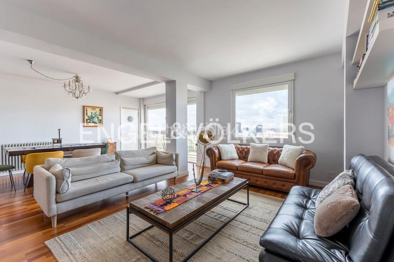 Foto f61028f9-e462-4cca-bdea-196835949261. Àtic amb calefacció a El Viso Madrid