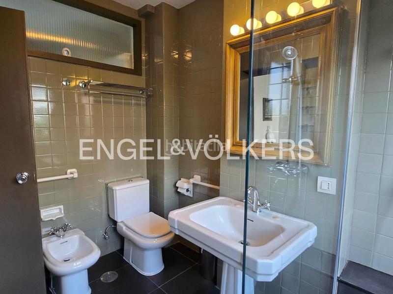 Foto d862fa05-c369-45dc-8db3-6f7faa811a60. Rent apartment with heating in Nueva España Madrid