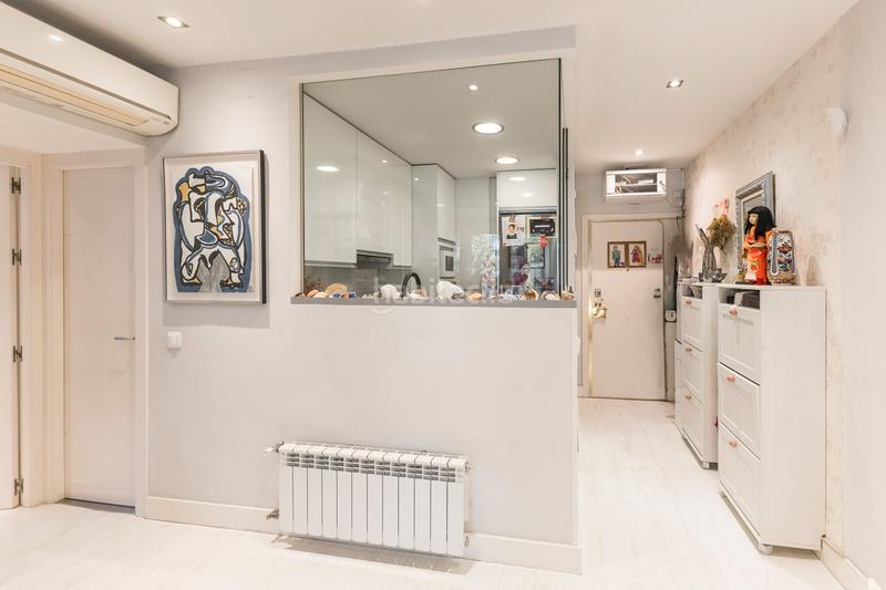 Foto 7c074ad2-0dff-4f1c-b115-dfe9986ec66f. Apartamento exquisito apartamento en chamartín, lujo y confort moderno con estilo clásico en Madrid