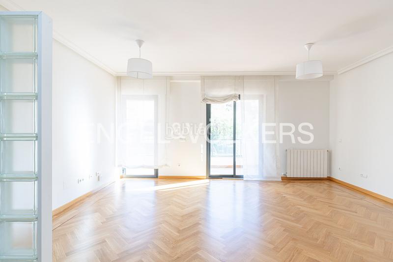 Foto a827c628-d559-44d0-8bc4-916675f8142e. Alquiler apartamento cómodo y acogedor piso en pozuelo Norte en Pozuelo de Alarcón