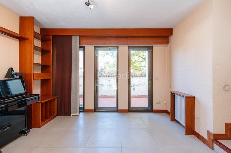 Foto 152ff8b5-8168-4035-a231-4c1f07f2de9a. Casa amb calefacció aparcament a V Centenario Leganés