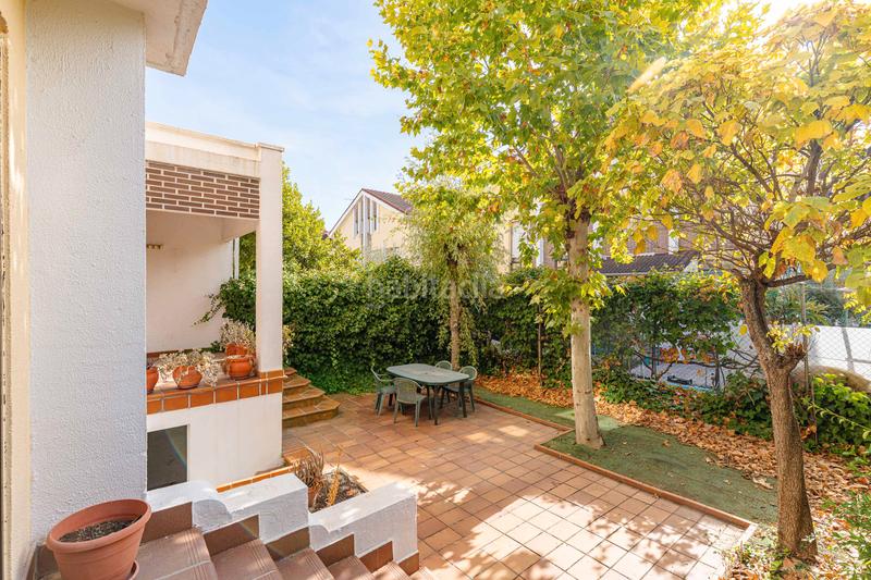 Foto 268013bf-72b7-4d6e-b936-8333a1a7ca24. Casa amb calefacció aparcament a V Centenario Leganés