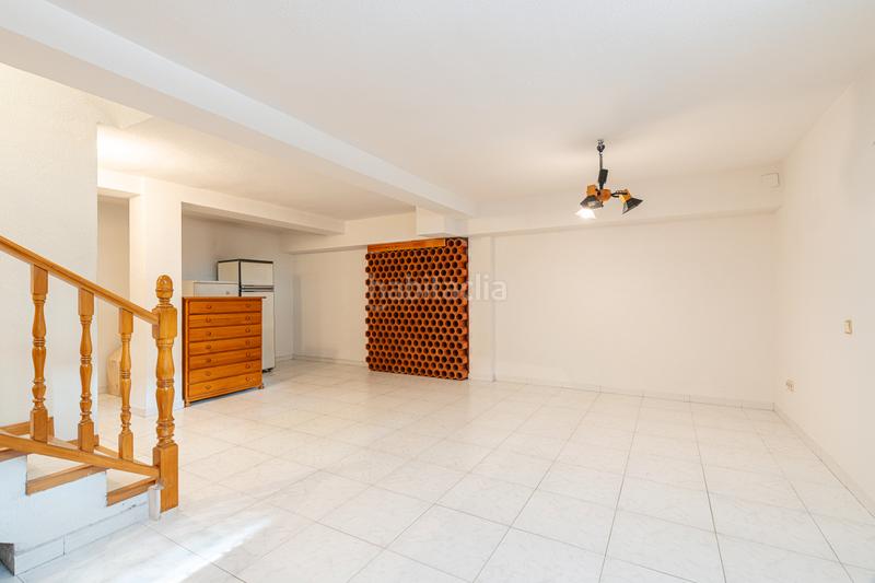 Foto 5c8ba2e3-577f-4cc0-b8e6-65bad726f814. Casa amb calefacció aparcament a V Centenario Leganés