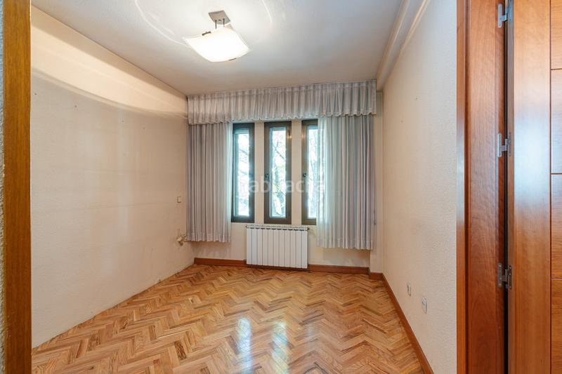 Foto dc2d0e32-8473-4a1f-bfe7-bf3dd09d8ab6. Casa amb calefacció aparcament a V Centenario Leganés