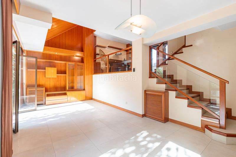 Foto e72ab596-0f67-4a6c-9b57-93c28019fbeb. Casa amb calefacció aparcament a V Centenario Leganés