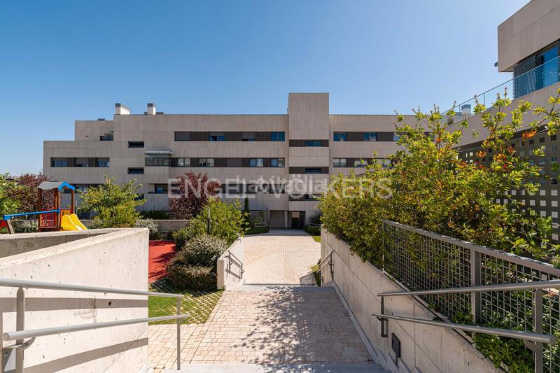 Foto ad5935e8-f3ad-49cb-810f-0b532c9060bf. Appartement mit heizung parking in Valenoso Boadilla del Monte