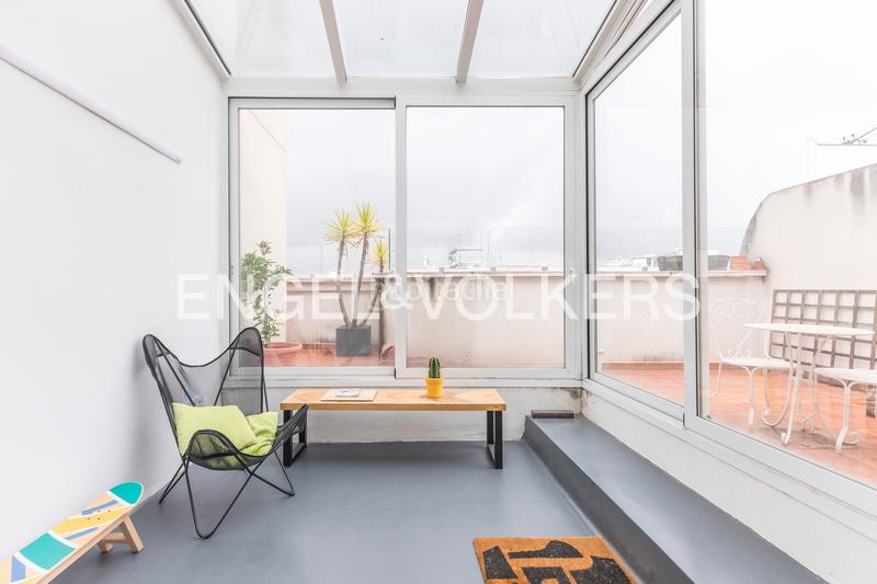 Foto 062c5004-3226-4a4c-a4bc-8a390496c7c5. Apartamento ático exterior con terraza en retiro en Madrid