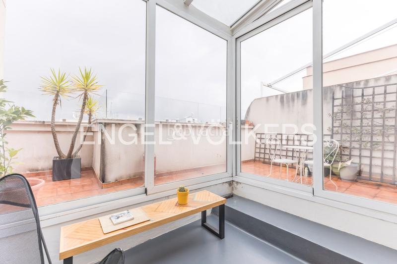 Foto ae0dcfe8-ed64-420b-9670-165e1a656342. Apartamento ático exterior con terraza en retiro en Madrid