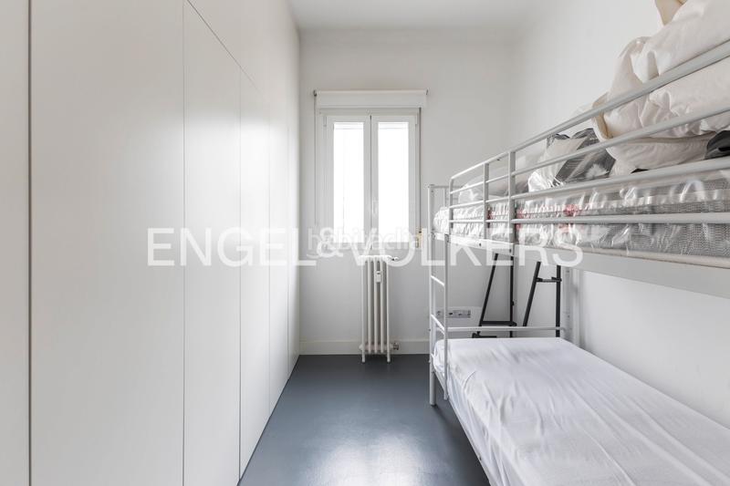 Foto d1ebbb74-9d1c-4060-b53e-47de09cac9c2. Apartamento ático exterior con terraza en retiro en Madrid