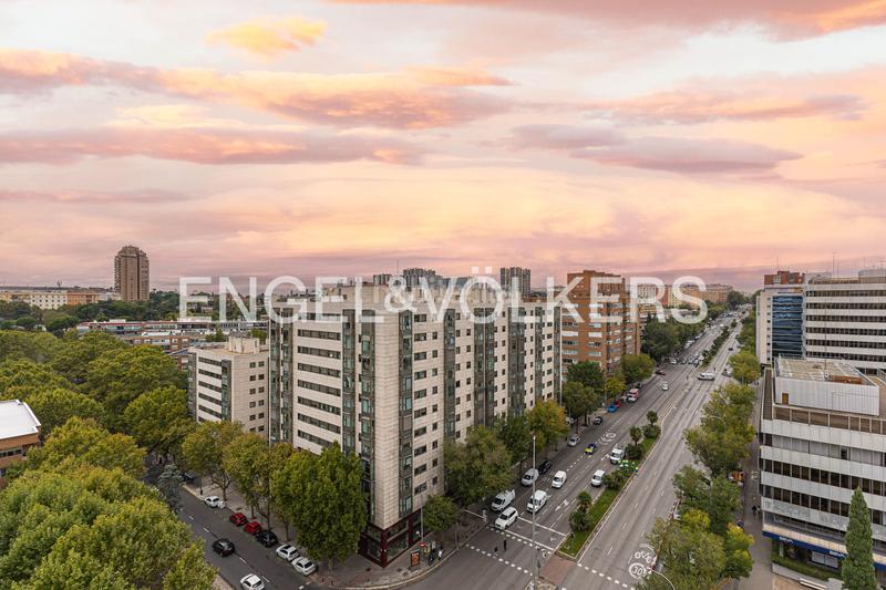 Foto 5537a5a7-fe95-48f5-b8d1-d6e56c982def. Apartament amb calefacció aparcament piscina a Estrella Madrid