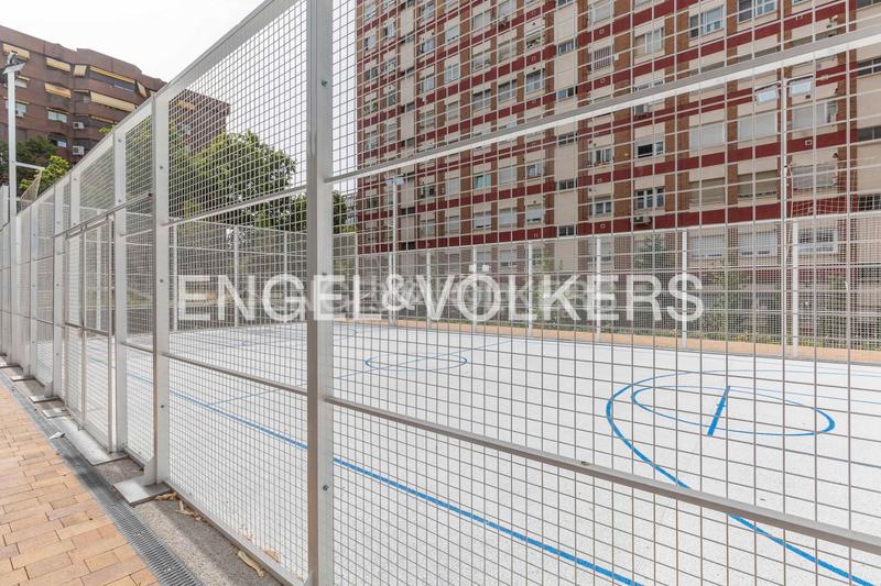 Foto 676ca701-b951-48e4-9c6b-5e889e36d563. Apartament amb calefacció aparcament piscina a Estrella Madrid