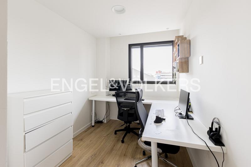 Foto 89495f88-f179-4e8f-ba18-467e615de951. Apartament amb calefacció aparcament piscina a Estrella Madrid