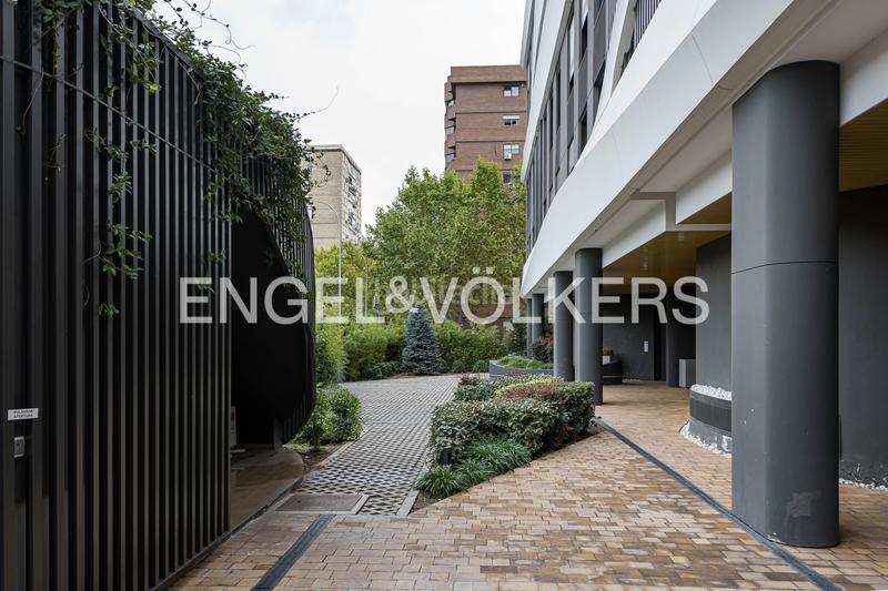 Foto ae45b304-da31-4713-8ed0-47f230ea3740. Apartament amb calefacció aparcament piscina a Estrella Madrid