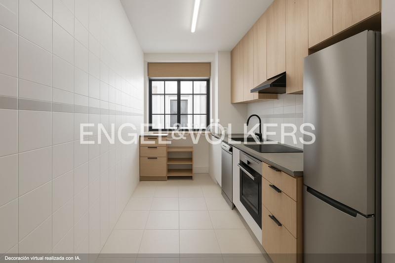 Foto 7d7804ec-4735-4a8a-8665-64ac65a4bbe9. Appartement mit heizung parking in Goya Madrid