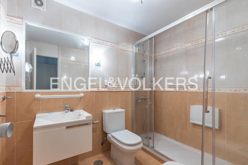 Foto d6f24432-5793-46a3-8ac9-609e5d575e35. Appartement mit heizung parking in Goya Madrid