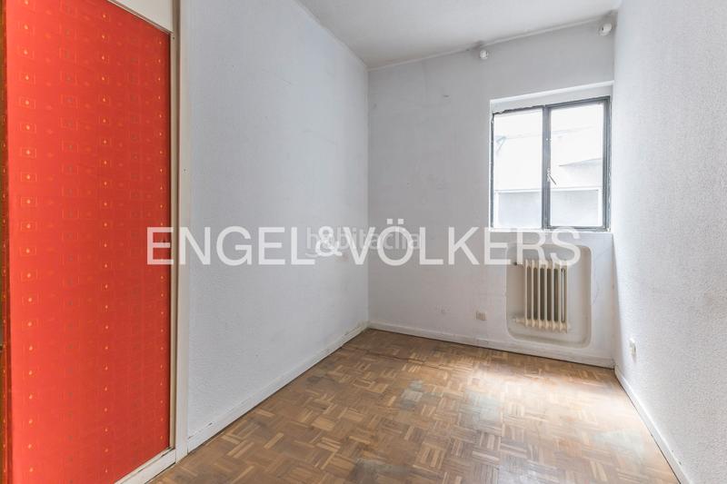 Foto ea4b3b03-ca3f-41af-864e-de32ace74524. Appartement mit heizung parking in Goya Madrid