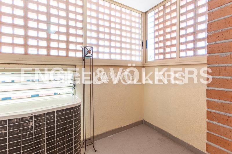 Foto f46ff7cd-e8b7-471c-8495-fff84d2708d3. Affitto attico con riscaldamento parcheggio piscina in Madrid