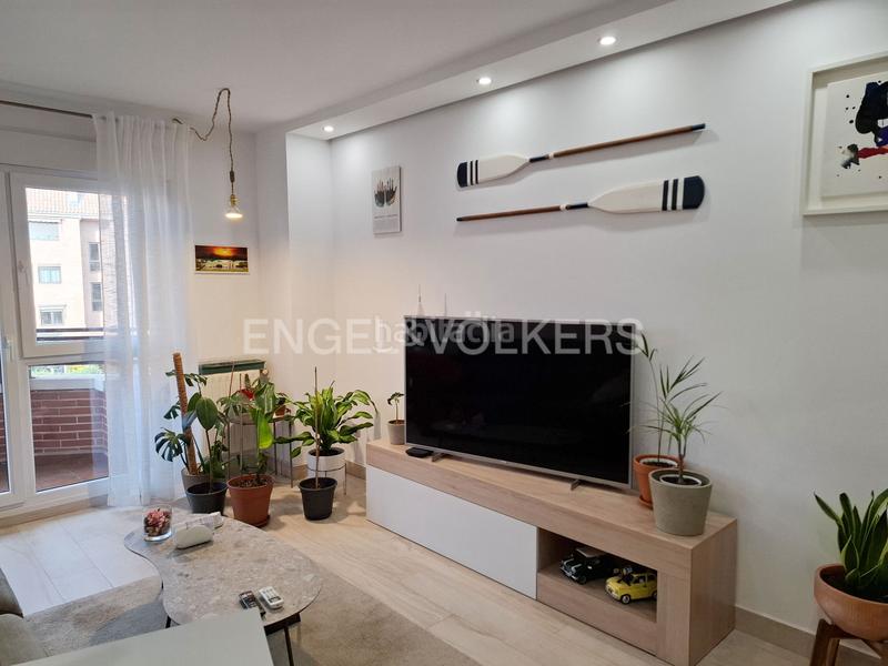 Foto 3636bd9e-5861-40e0-be4f-f06fcf2aee4c. Alquiler apartamento piso reformado con terraza en pozuelo en Pozuelo de Alarcón