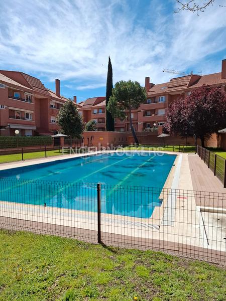 Foto 9164df7b-e6d5-4aba-9124-bc3bfa0913f4. Lloguer apartament amb calefacció aparcament piscina a Pozuelo de Alarcón