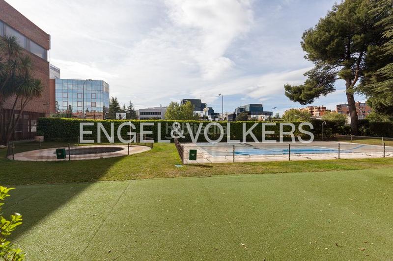 Foto 65761824-6db2-4829-adc1-d703b09ed317. Appartement mit heizung parking pool in San Juan Bautista Madrid