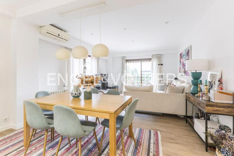 Foto 696dfed3-b736-4b35-ad84-c9ef9a544e99. Appartement mit heizung parking pool in San Juan Bautista Madrid