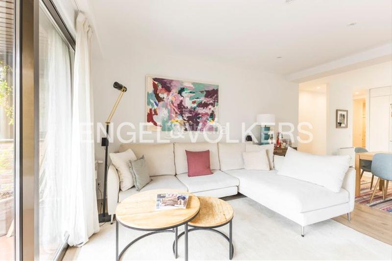 Foto f634e80b-dfa5-4e75-8a28-5e08488e8408. Appartement mit heizung parking pool in San Juan Bautista Madrid