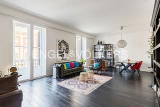 Apartament  Calle paz. Elegancia moderna y clásica en un apartamento excepcional en el