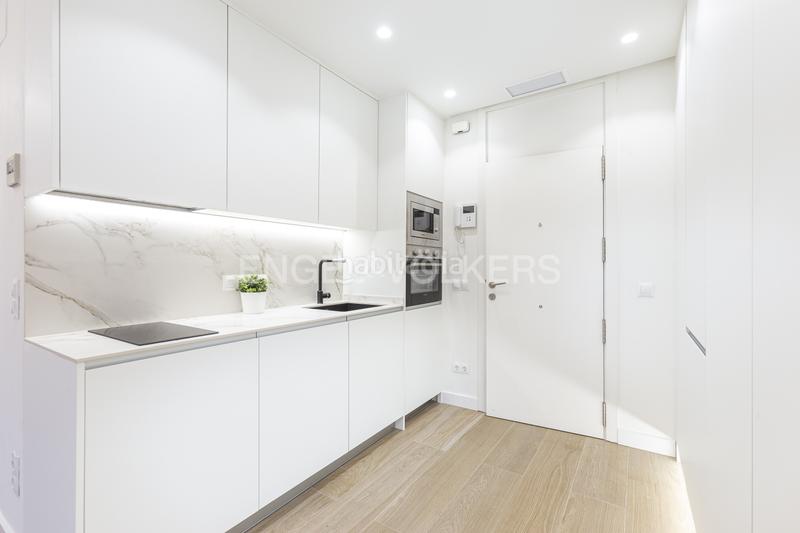 Foto 06a2b7b8-c691-40f6-907d-7b26afd1a97c. Miete appartement mit heizung parking pool in Valdemarín Madrid