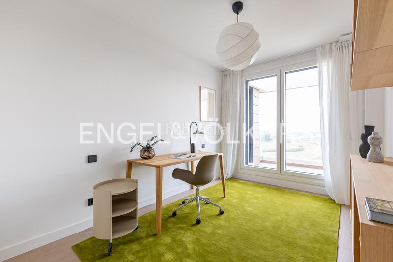 Foto 217284aa-3708-47de-99d7-cc7a842be93f. Attico con riscaldamento parcheggio piscina in urbanización La Moraleja La Moraleja