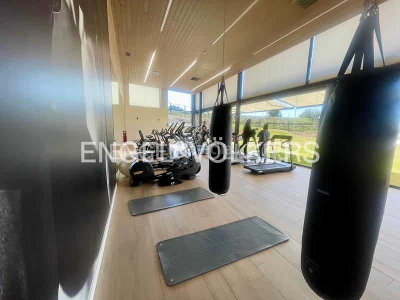 Foto 9566d795-094f-4a74-9d12-d773a4725239. Attico con riscaldamento parcheggio piscina in urbanización La Moraleja La Moraleja