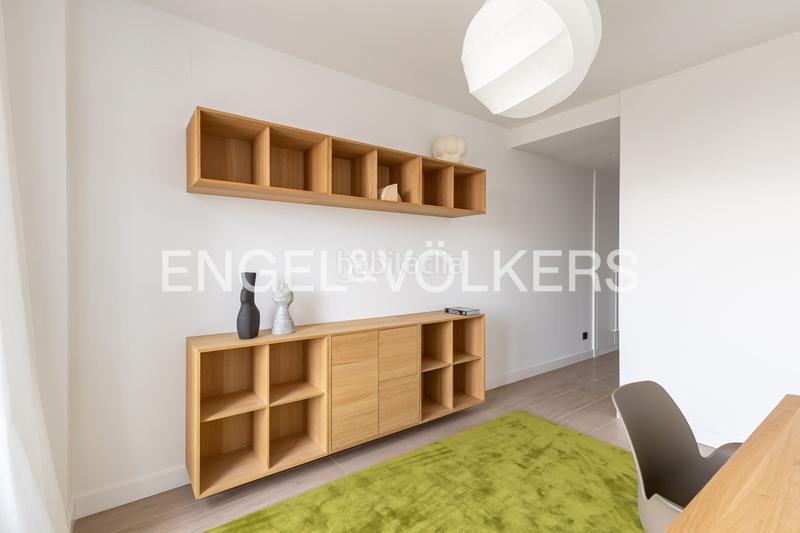 Foto ff44d1bc-5eff-4788-b01e-b4fea1c753ed. Attico con riscaldamento parcheggio piscina in urbanización La Moraleja La Moraleja