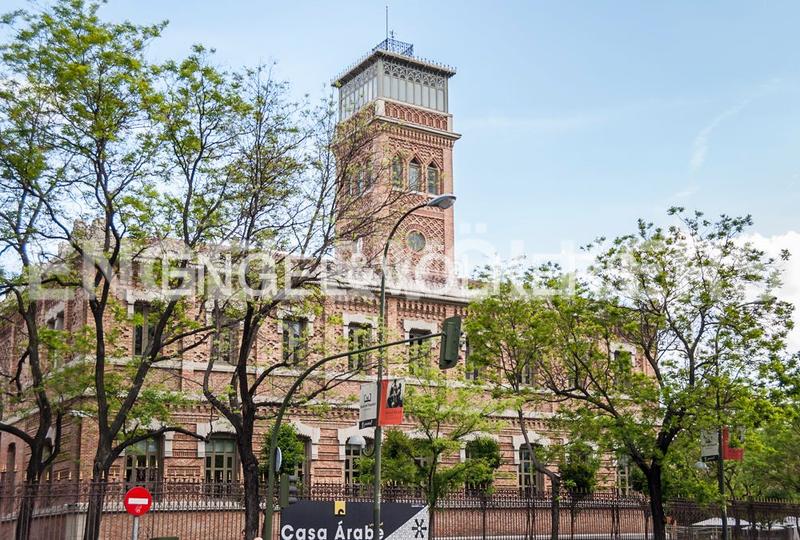 Foto 8d8ba50a-c3f8-4449-a521-1a8f30bb3fe4. Alquiler apartamento luminoso y moderno piso exterior con balcones en el barrio de salamanca. en Madrid