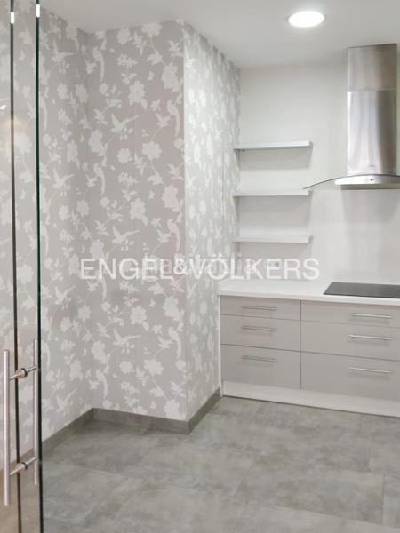 Foto 9df17490-ef30-4b84-a08e-3278db50a779. Alquiler apartamento luminoso y moderno piso exterior con balcones en el barrio de salamanca. en Madrid