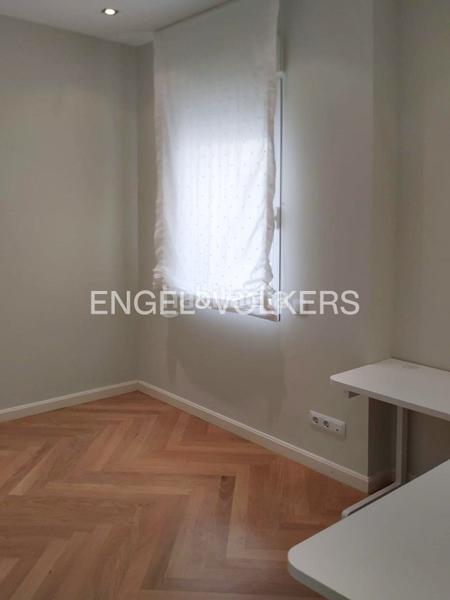 Foto 3517631b-eb66-42f6-8f6d-4466a1448af6. Miete appartement mit heizung in Goya Madrid