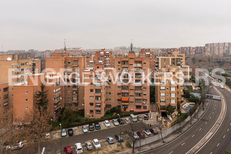 Foto 31696964-d381-452e-b8cb-4541ffb2a2f5. Rent apartment with heating pool in Bellas Vistas Madrid