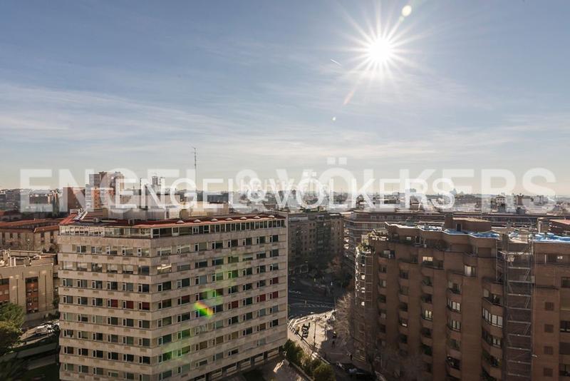 Foto 3e59759d-cec8-4d14-bb4d-12bde950f3b0. Rent apartment with heating pool in Bellas Vistas Madrid