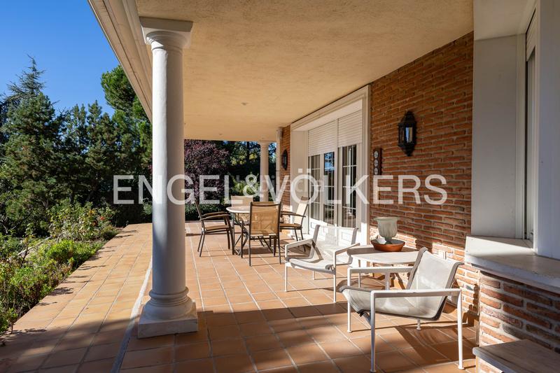 Foto 3f3b8fa7-1429-4268-8b4b-f18a74ecbe83. Maison avec chauffage parking dans Las Lomas Boadilla del Monte