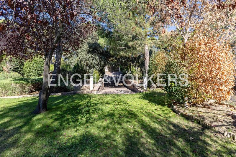 Foto 676ae71f-9f07-4eb4-a914-d573e4cc4edd. Maison avec chauffage parking dans Las Lomas Boadilla del Monte