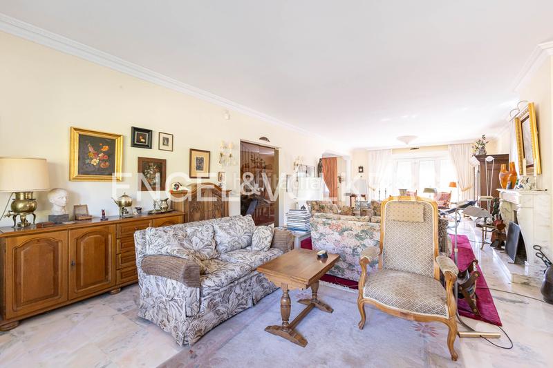 Foto 754ad58b-12d3-421d-b8ab-5d004250ad3a. Maison avec chauffage parking dans Las Lomas Boadilla del Monte