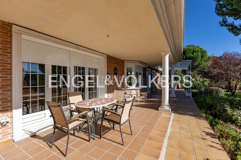 Foto 9dd33542-4f82-469e-b502-438cdb362f83. Maison avec chauffage parking dans Las Lomas Boadilla del Monte