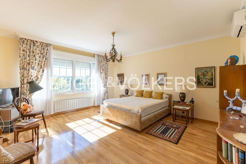 Foto cbb3e196-16bb-4a76-b87b-a38b2799409c. Maison avec chauffage parking dans Las Lomas Boadilla del Monte