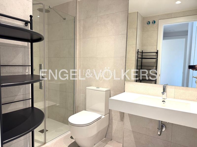 Foto 5e85b761-a599-45e1-babb-335d683c6f8b. Alquiler ático fantástico y luminoso ático con terraza, parking, trastero y piscina en Madrid