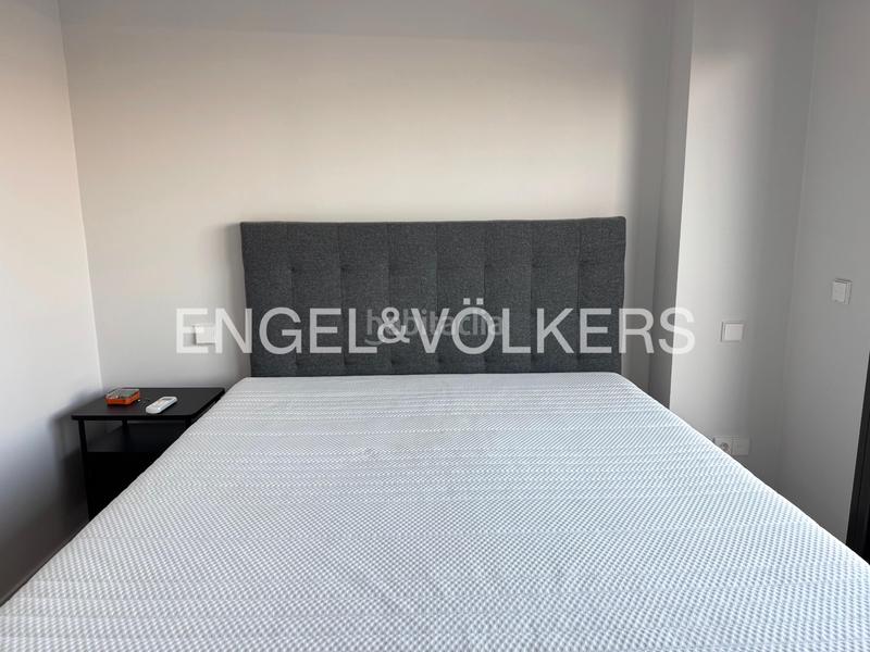 Foto 957d8568-58ea-4afe-a6ae-41225db85820. Alquiler ático fantástico y luminoso ático con terraza, parking, trastero y piscina en Madrid