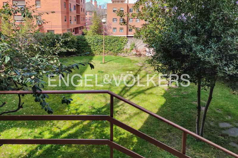 Foto dd5b5d64-8eef-4a00-bee3-df2e48030a4f. Location attique avec chauffage parking piscine dans Madrid