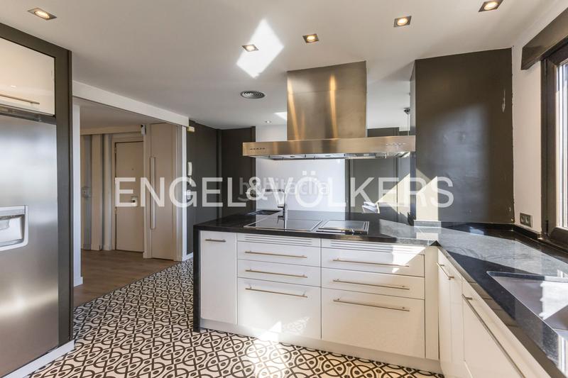 Foto e5f04264-756a-42e0-b0f8-14552330b472. Location attique avec chauffage parking piscine dans Madrid