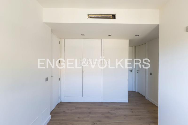 Foto 9cd38271-9e9c-43cd-a2b1-a5e80b12a04a. Rent penthouse with heating parking pool in San Juan Bautista Madrid