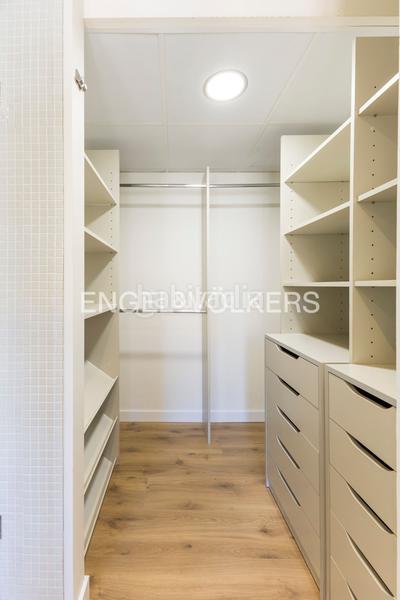 Foto a5d68157-987e-4e43-9ba0-8207cf1f4e0f. Rent penthouse with heating parking pool in San Juan Bautista Madrid