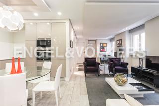 Miete Appartement in Justicia-Chueca. Piso de lujo amueblado de 3 dormitorios en justicia en alquiler