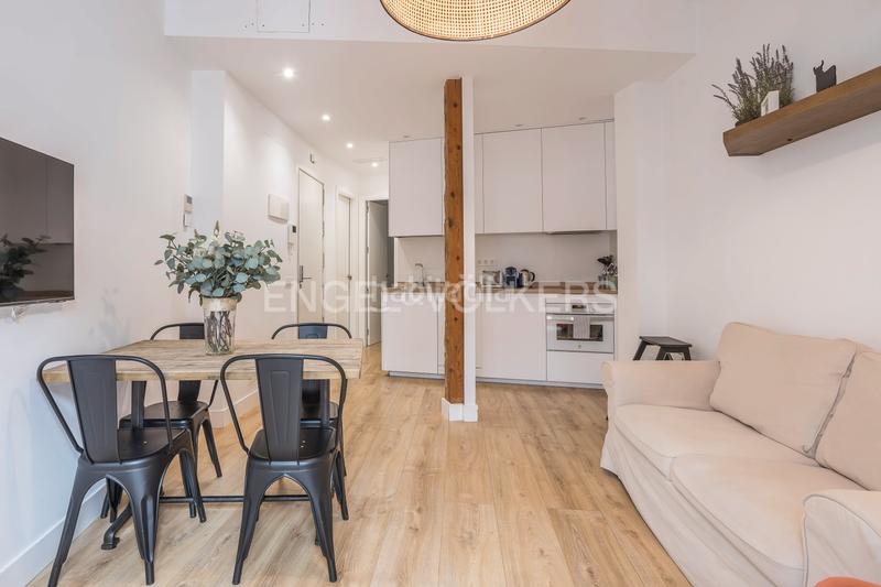 Foto 14205f02-057b-4500-a6f2-d35745717eff. Miete appartement mit heizung in Cortes-Huertas Madrid